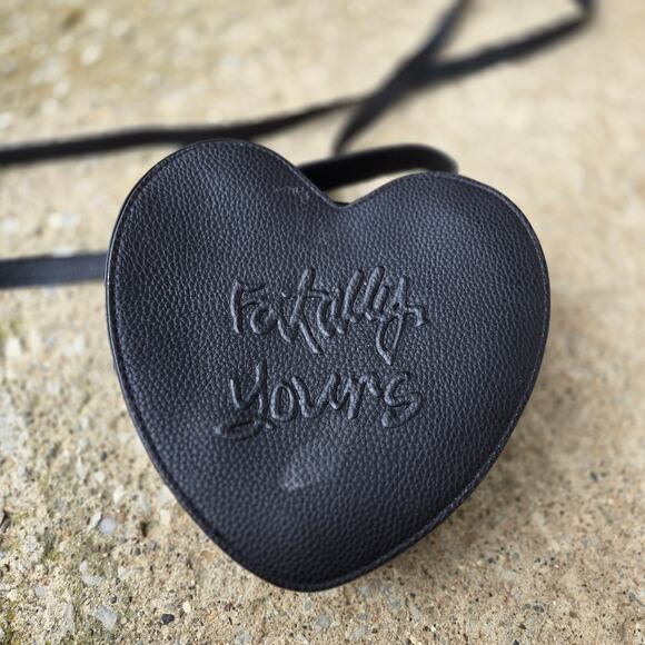 Bailey Sarian Fatally Yours Collection Heart Shaped Crossbody Bag Melt Cosmetics - Picture 4 of 11